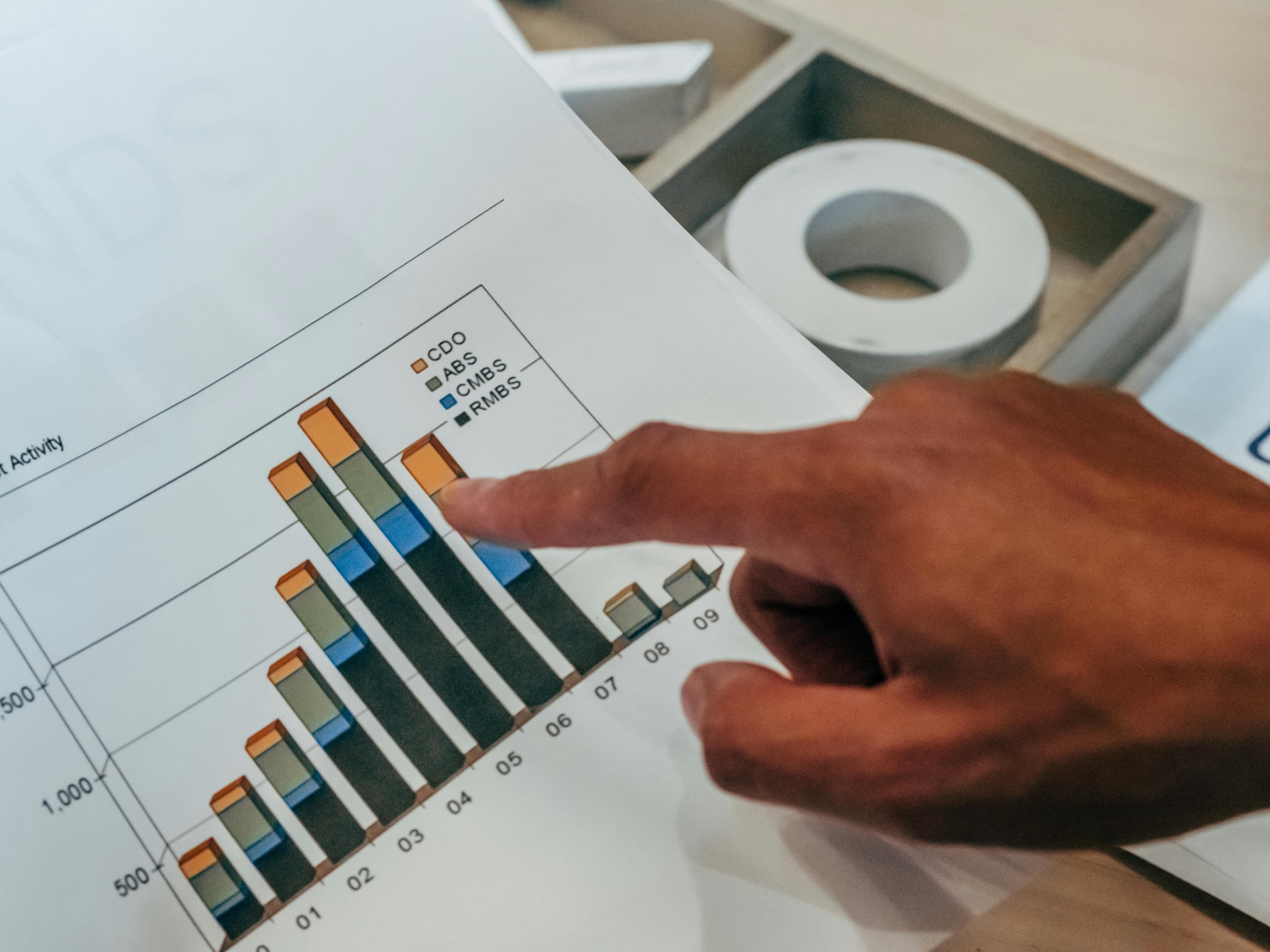 Data Pipeline & Reporting illustration